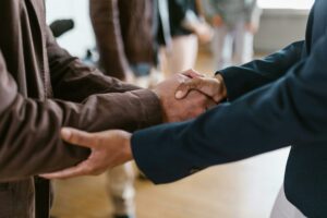 Immigrants Can Safely Open Bank and Investment Accounts