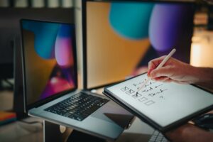 Legal Steps Every Immigrant Entrepreneur Needs